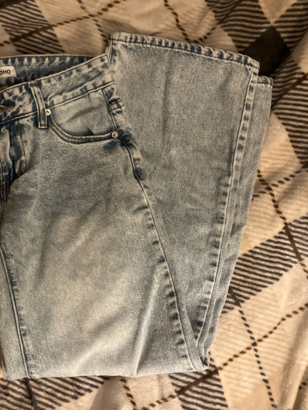 Light Wash High-Rise Mom Jeans